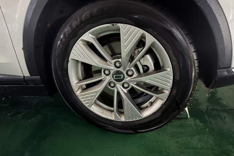 Used Bestune Yueyi 03 2025 565km Enjoy Edition Right Front Wheel Hub