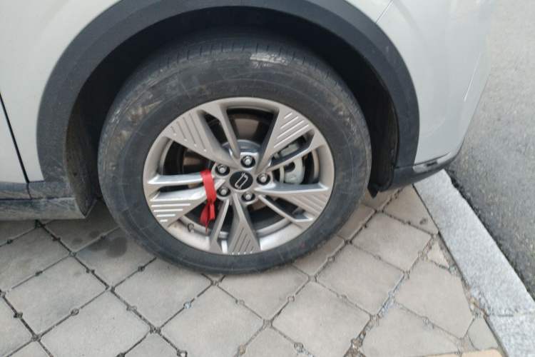 Used Bestune Yueyi 03 2025 445km Joyful Edition Right Front Wheel Hub