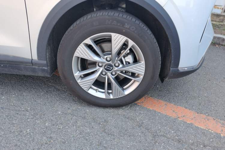 Used Bestune Yueyi 03 2025 565km Enjoy Edition Right Front Wheel Hub