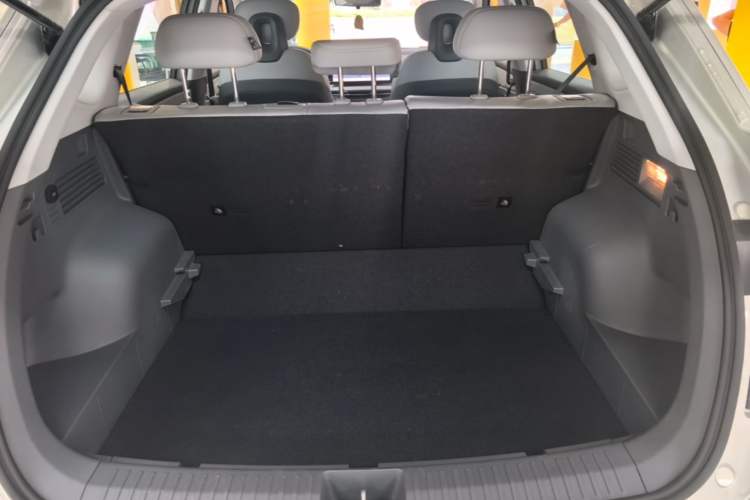 Used Bestune Yueyi 03 2025 565km Enjoy Edition Trunk