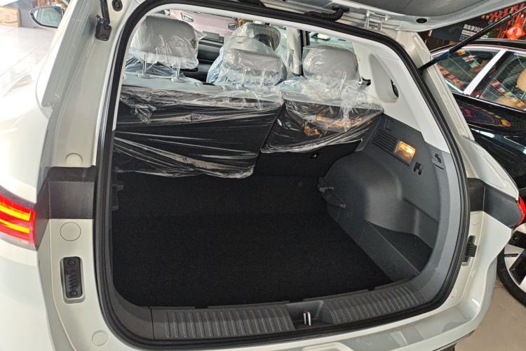 Used Bestune Yueyi 03 2025 565km Enjoy Edition Trunk