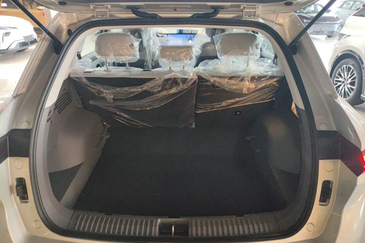 Used Bestune Yueyi 03 2025 565km Enjoy Edition Trunk