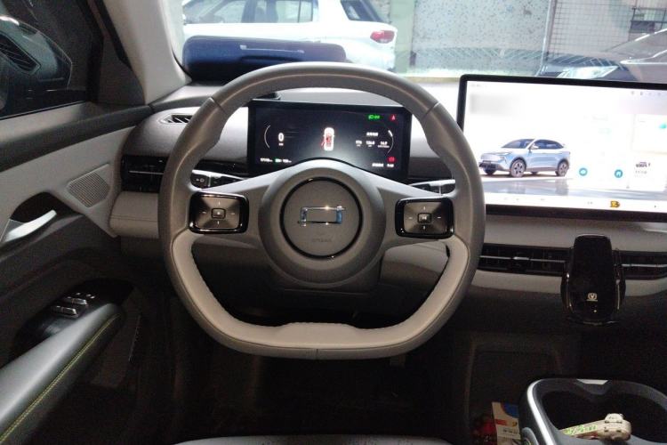 Used Bestune Yueyi 03 2025 445km Joyful Edition Steering Wheel