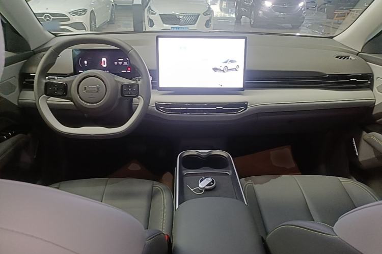 Used Bestune Yueyi 03 2025 445km Joyful Edition Center Console