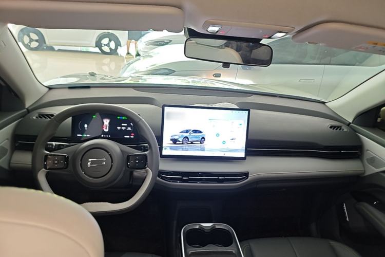 Used Bestune Yueyi 03 2025 565km Enjoy Edition Center Console