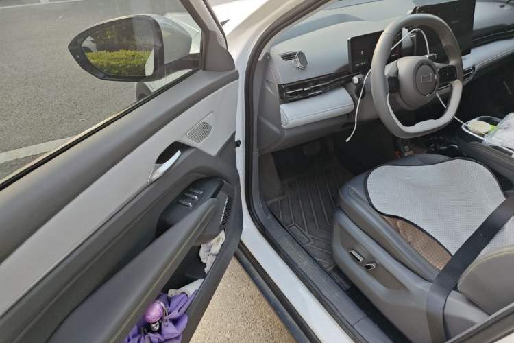 Used Bestune Yueyi 03 2025 565km Premium Edition Driver Seat