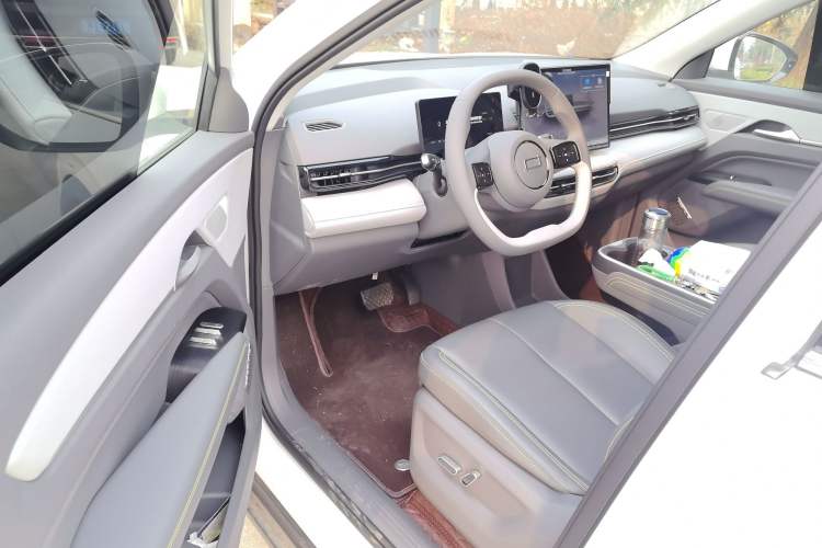 Used Bestune Yueyi 03 2025 565km Enjoy Edition Driver Seat