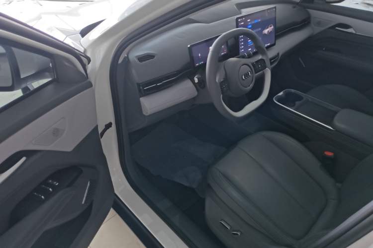 Used Bestune Yueyi 03 2025 445km Joyful Edition Driver Seat