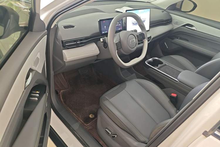 Used Bestune Yueyi 03 2025 565km Enjoy Edition Driver Seat