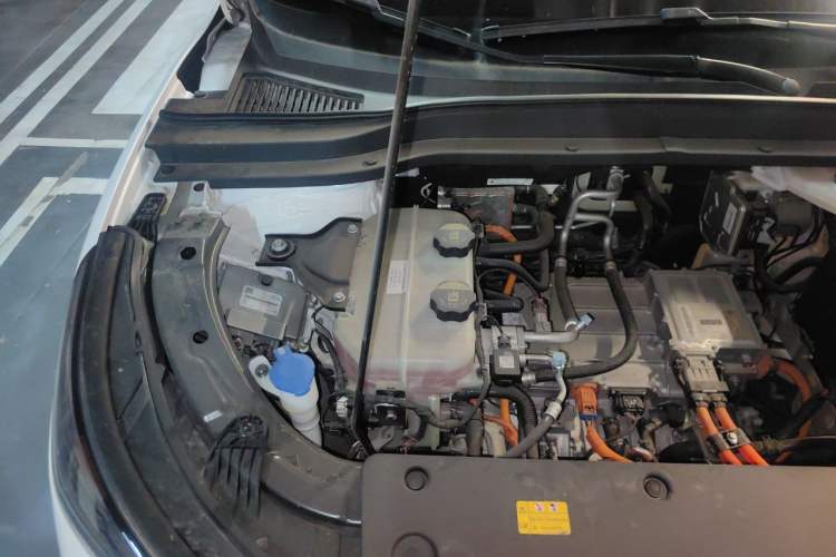 Used Bestune Yueyi 03 2025 565km Premium Edition Engine Bay Right