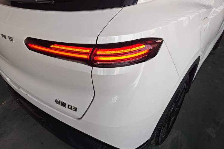 Used Bestune Yueyi 03 2025 565km Premium Edition Exterior 3