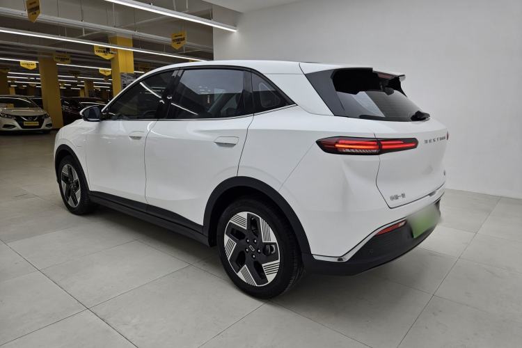 Used Bestune Yueyi 03 2025 565km Premium Edition Exterior 4