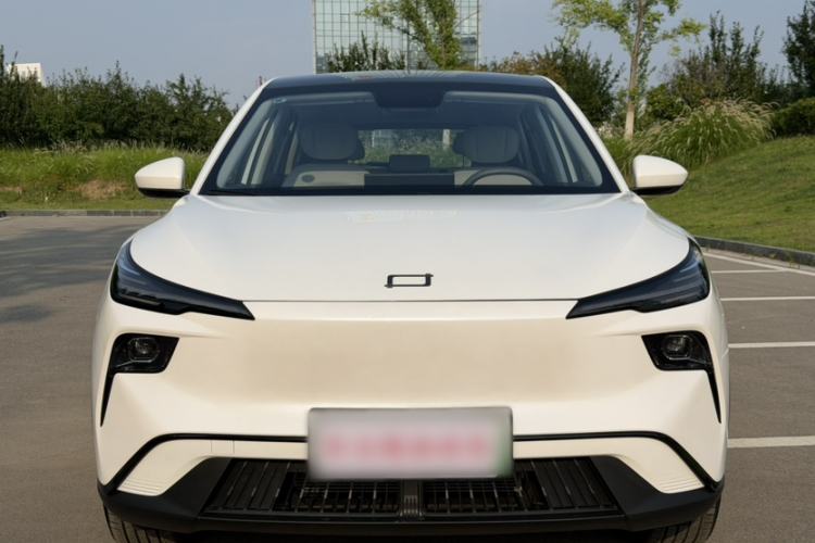 Used Bestune Yueyi 03 2025 445km Joyful Edition Exterior 4