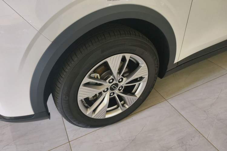 Used Bestune Yueyi 03 2025 445km Joyful Edition Exterior 4