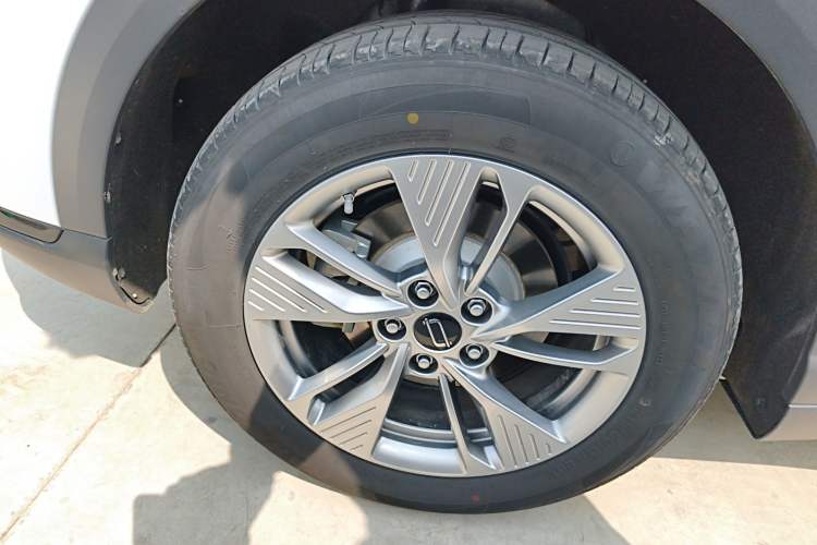 Used Bestune Yueyi 03 2025 565km Enjoy Edition Exterior 5