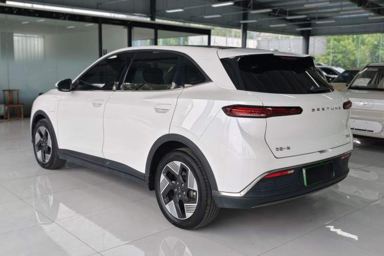 Used Bestune Yueyi 03 2025 565km Premium Edition Exterior 5