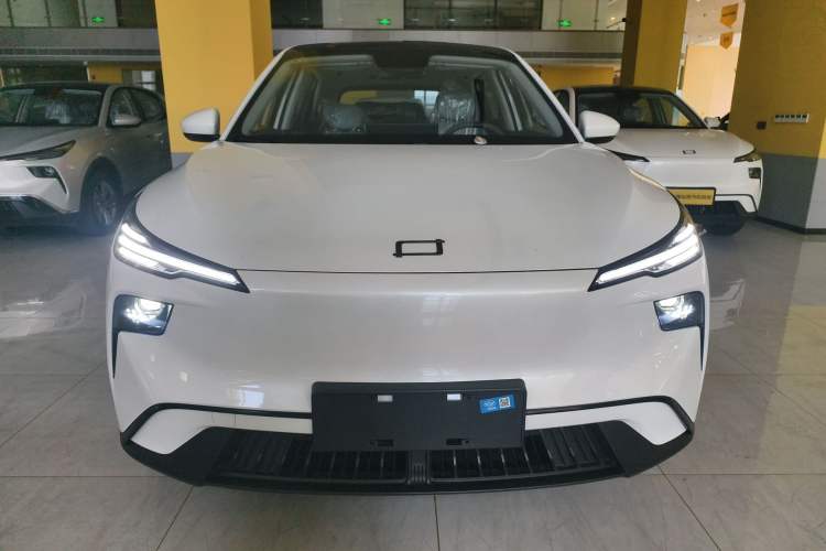 Used Bestune Yueyi 03 2025 445km Joyful Edition Front