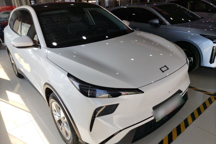 Used Bestune Yueyi 03 2025 445km Joyful Edition Front Right 45 Deg