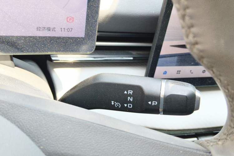 Used Bestune Yueyi 03 2025 565km Enjoy Edition Gear Lever