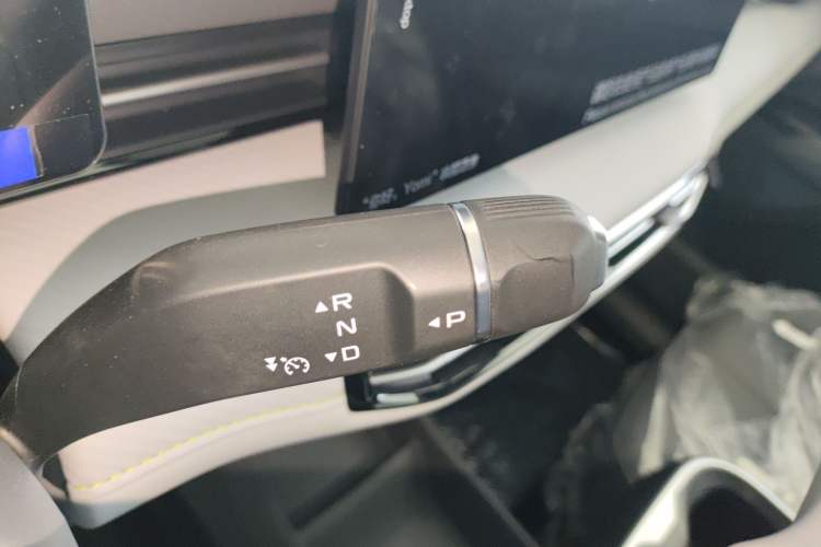 Used Bestune Yueyi 03 2025 565km Enjoy Edition Gear Lever