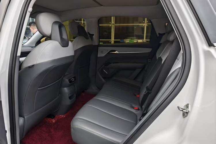 Used Bestune Yueyi 03 2025 565km Enjoy Edition Interior 2