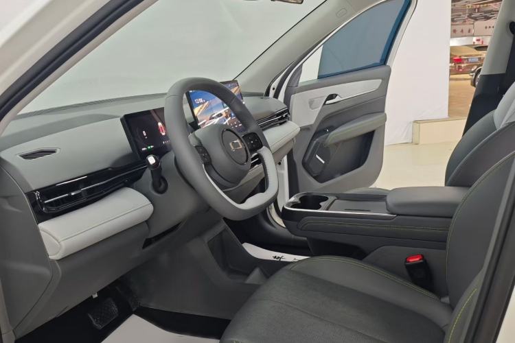 Used Bestune Yueyi 03 2025 445km Joyful Edition Interior 2
