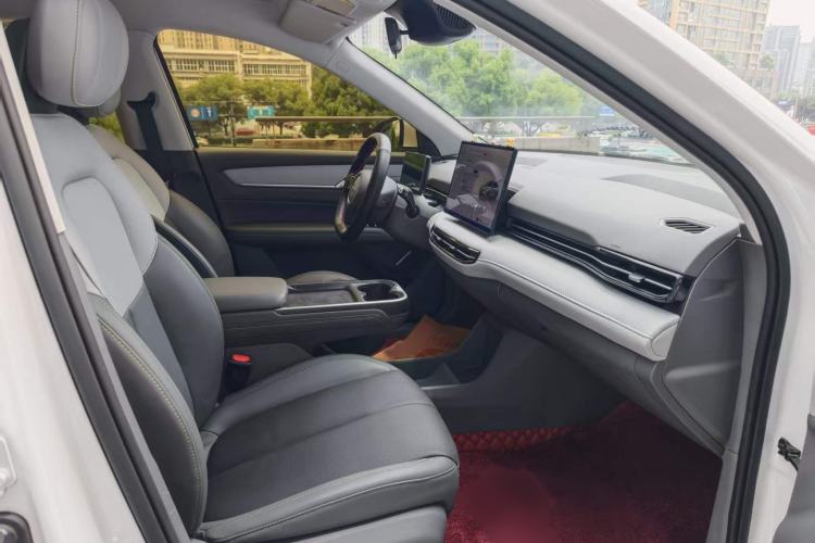 Used Bestune Yueyi 03 2025 565km Enjoy Edition Interior 3