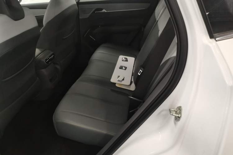 Used Bestune Yueyi 03 2025 565km Enjoy Edition Interior 4