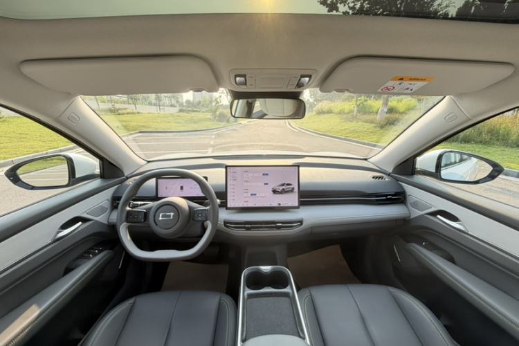 Used Bestune Yueyi 03 2025 445km Joyful Edition Interior 6