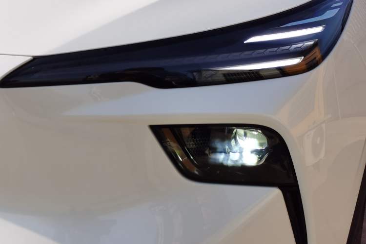 Used Bestune Yueyi 03 2025 445km Joyful Edition Left Front Headlight