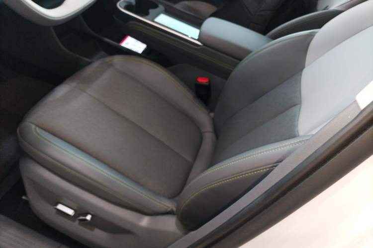 Used Bestune Yueyi 03 2025 445km Joyful Edition Left Front Seat