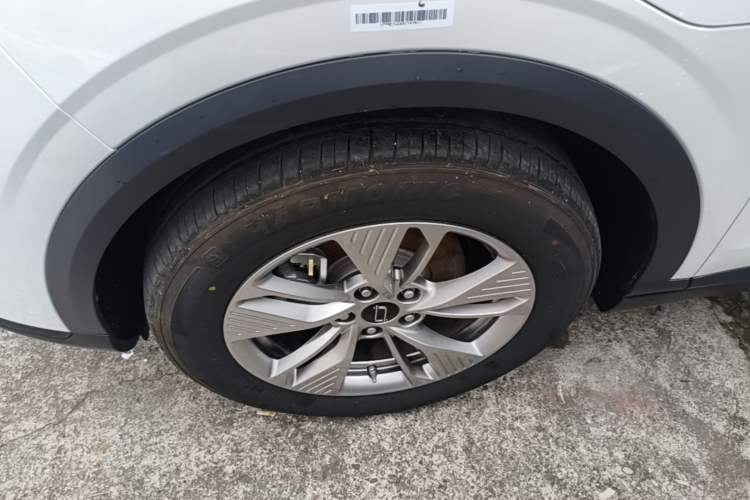 Used Bestune Yueyi 03 2025 445km Quality Selection Edition Left Front Wheel Hub