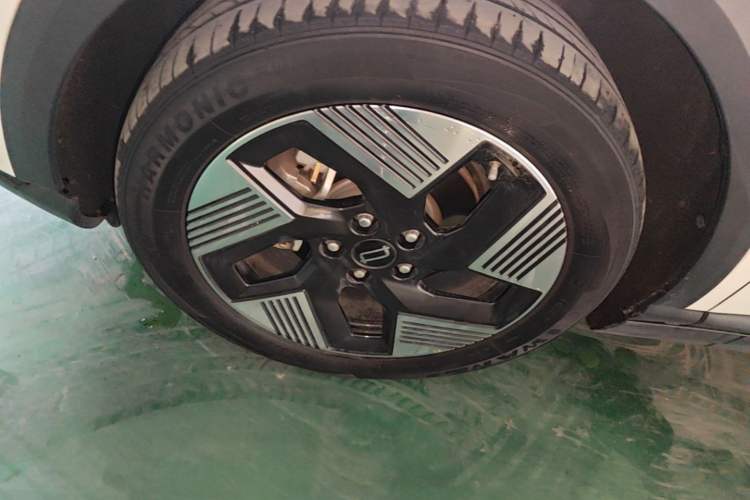 Used Bestune Yueyi 03 2025 565km Premium Edition Left Front Wheel Hub