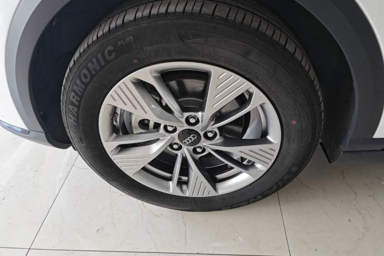 Used Bestune Yueyi 03 2025 445km Joyful Edition Left Front Wheel Hub