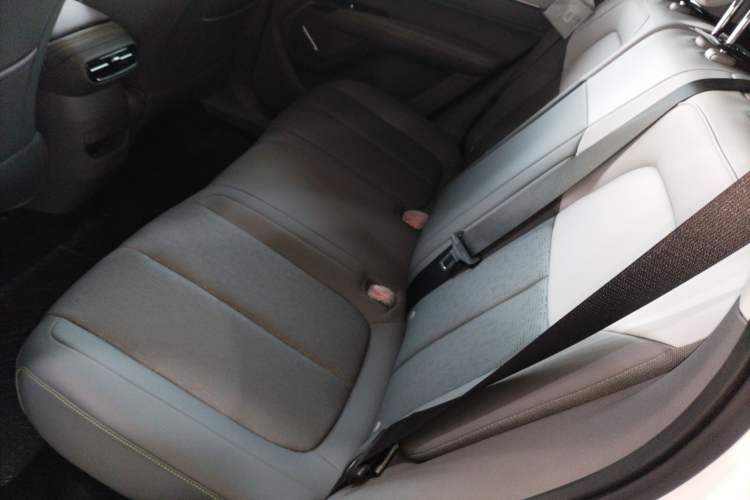 Used Bestune Yueyi 03 2025 445km Joyful Edition Left Rear Seat
