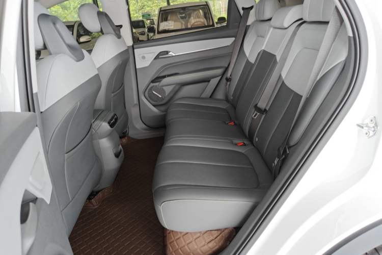 Used Bestune Yueyi 03 2025 565km Premium Edition Left Rear Seat