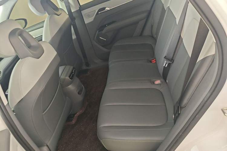Used Bestune Yueyi 03 2025 565km Enjoy Edition Left Rear Seat