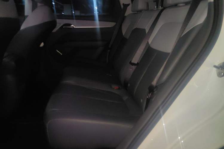 Used Bestune Yueyi 03 2025 565km Premium Edition Left Rear Seat