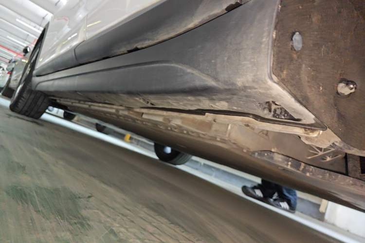 Used Bestune Yueyi 03 2025 565km Premium Edition Left Side Sill