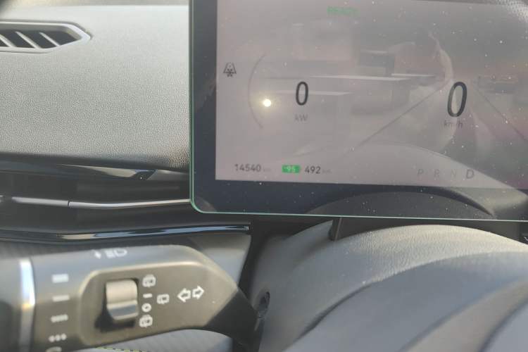 Used Bestune Yueyi 03 2025 565km Enjoy Edition Odometer Close Up
