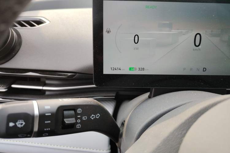 Used Bestune Yueyi 03 2025 565km Enjoy Edition Odometer Close Up