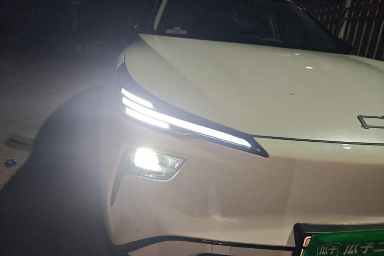 Used Bestune Yueyi 03 2025 565km Enjoy Edition Right Front Headlight