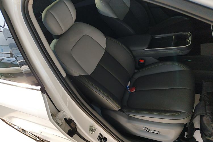 Used Bestune Yueyi 03 2025 445km Joyful Edition Right Front Seat