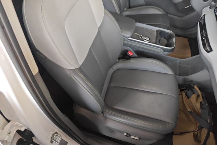 Used Bestune Yueyi 03 2025 565km Premium Edition Right Front Seat