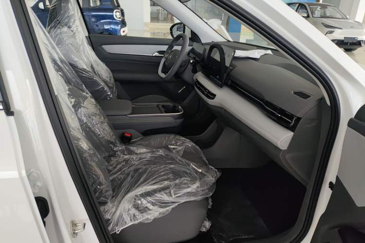 Used Bestune Yueyi 03 2025 565km Enjoy Edition Right Front Seat