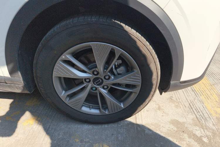 Used Bestune Yueyi 03 2025 565km Comfort Edition Right Front Wheel Hub
