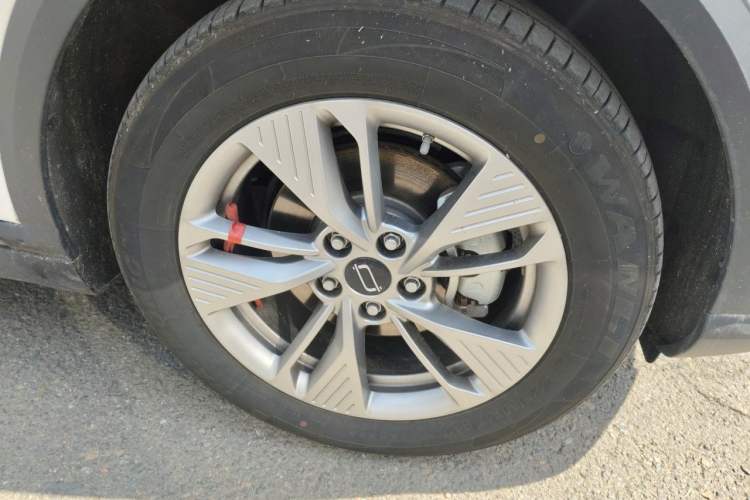 Used Bestune Yueyi 03 2025 565km Enjoy Edition Right Front Wheel Hub