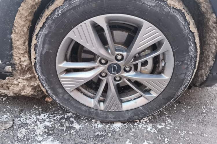 Used Bestune Yueyi 03 2025 565km Enjoy Edition Right Front Wheel Hub