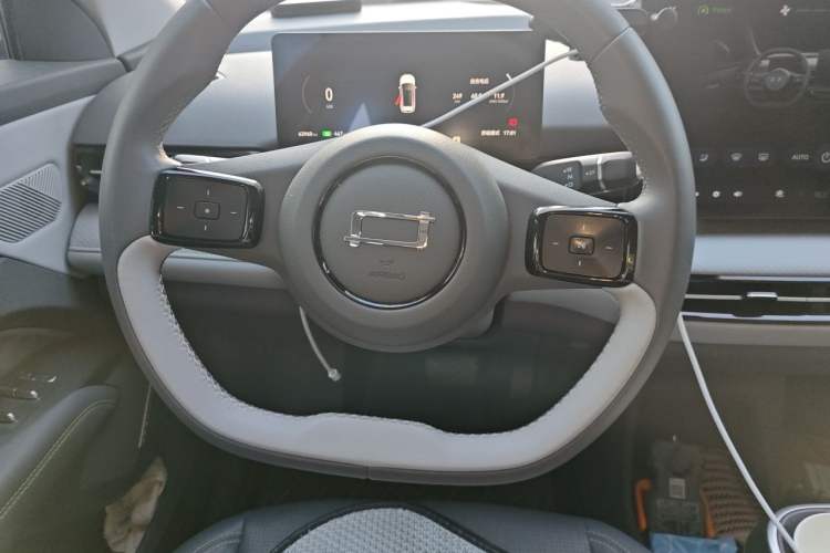 Used Bestune Yueyi 03 2025 565km Premium Edition Steering Wheel