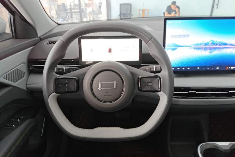 Used Bestune Yueyi 03 2025 565km Premium Edition Steering Wheel